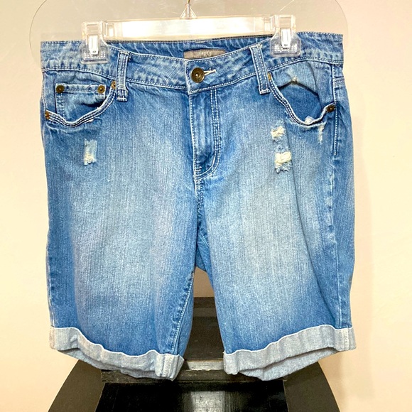 Apt. 9 Pants - Apt 9 Distressed Jean shorts size 10